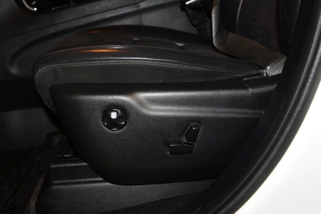 Used 2020 Jeep Grand Cherokee Altitude AWD/4WD image 7