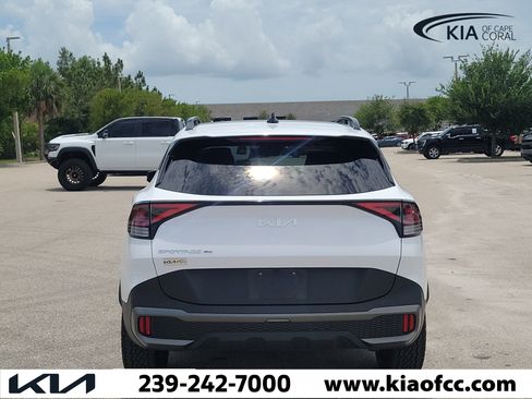 Certified 2024 Kia Sportage X-Pro AWD/4WD image 5