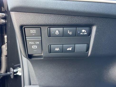 New 2026 Nissan Leaf Platinum+ w/ Cargo Package (Platinum+) image 17