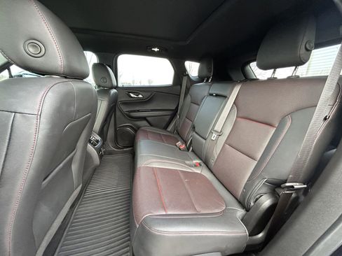 Used 2021 Chevrolet Blazer RS w/ Enhanced Convenience Package image 14