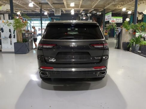 Used 2022 Jeep Grand Cherokee L Overland w/ Luxury Tech Group IV AWD/4WD image 10