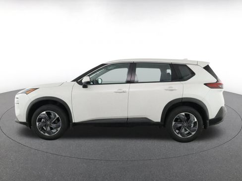 Used 2025 Nissan Rogue SV AWD/4WD image 4
