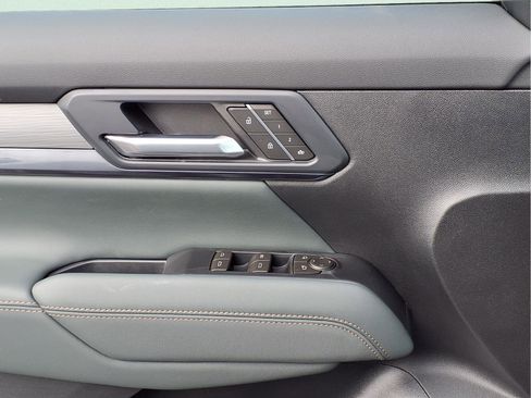 New 2026 GMC Terrain AT4 w/ Convenience Package III AWD/4WD image 11