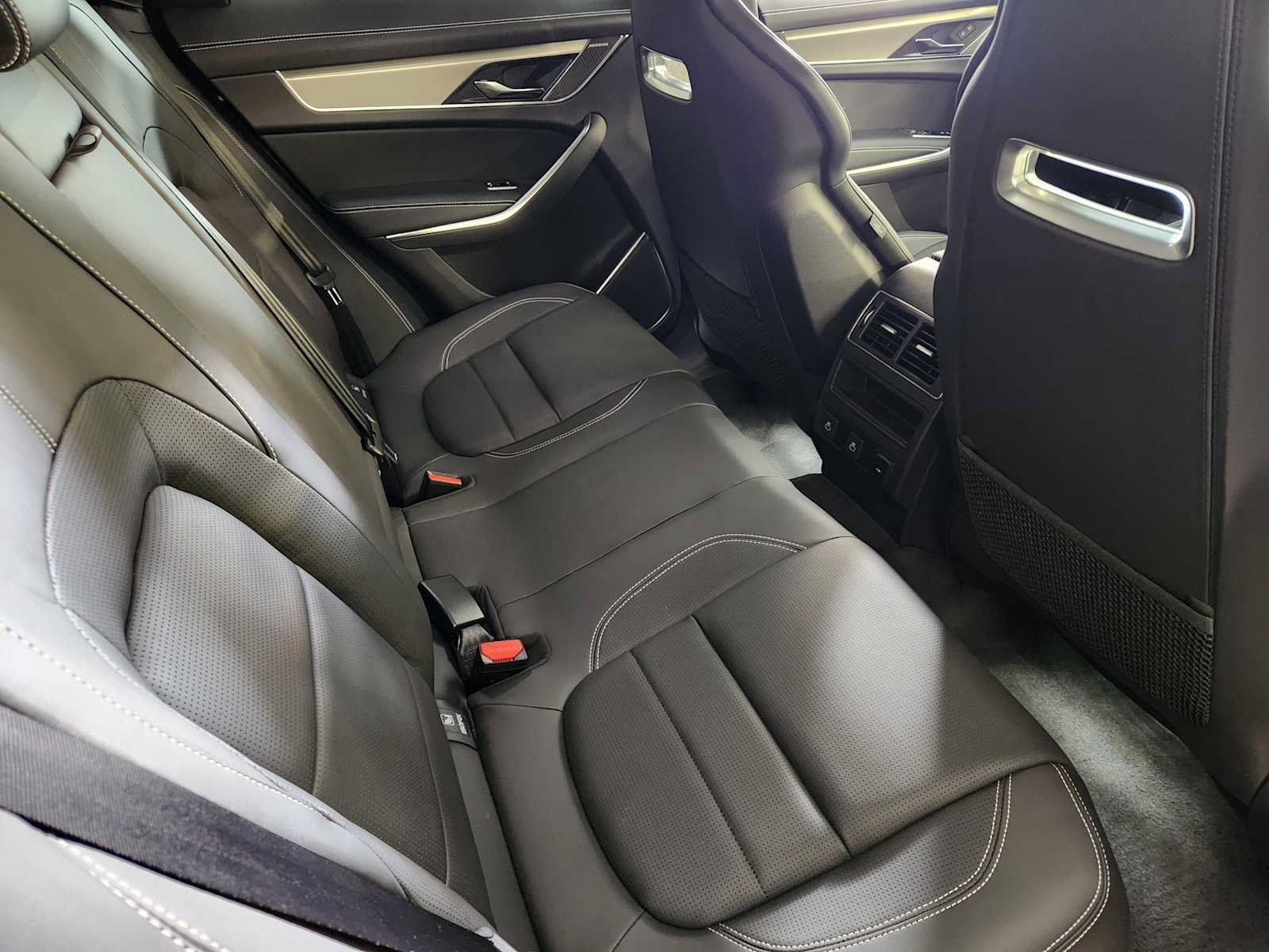 New 2026 Jaguar F-PACE R-Dynamic S AWD/4WD image 55