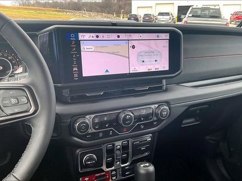 Used 2025 Jeep Wrangler Unlimited Rubicon w/ XTREMEE 35" Tire Package image 6