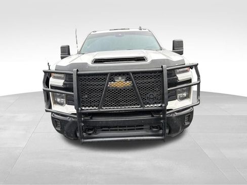 Used 2024 Chevrolet Silverado 3500 W/T AWD/4WD image 2