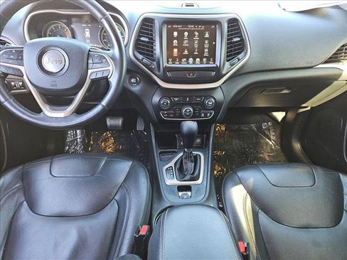 Used 2016 Jeep Cherokee Limited image 17