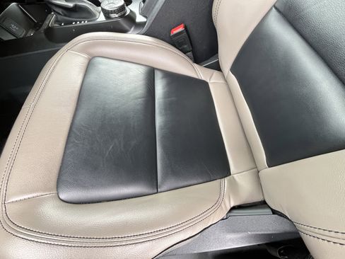 Used 2024 Ford Bronco Wildtrak image 17