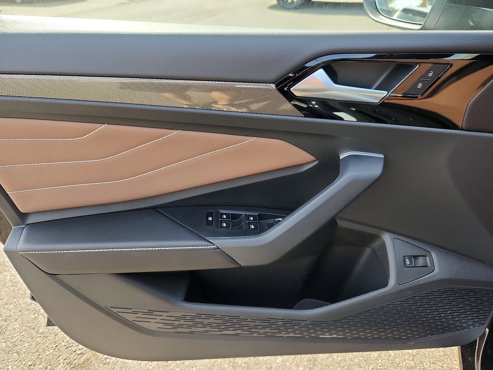 New 2027 Volkswagen Jetta SEL FWD image 10