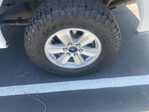 Used 2019 Ford F150 XLT w/ Equipment Group 301A Mid AWD/4WD image 14