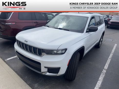 Used 2022 Jeep Grand Cherokee L Limited AWD/4WD image 1
