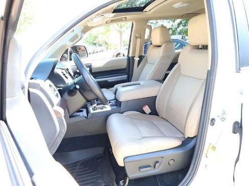 Used 2021 Toyota Tundra Limited w/ Limited Premium Package AWD/4WD image 8
