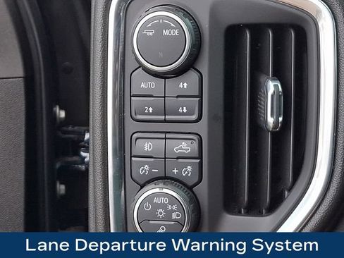 Used 2022 Chevrolet Silverado 3500 High Country w/ Technology Package AWD/4WD image 9