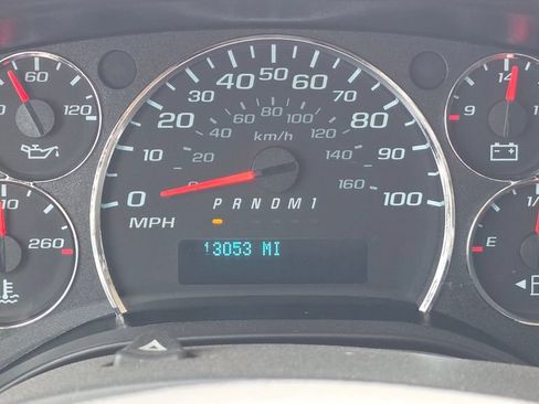 Used 2024 Chevrolet Express 2500 w/ Driver Convenience Package RWD image 24