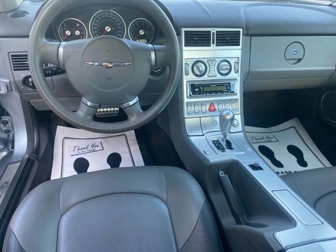 Used 2007 Chrysler Crossfire Limited image 9
