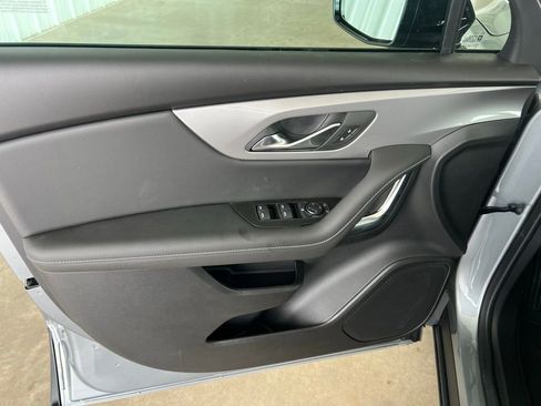 New 2025 Chevrolet Blazer LT w/ Midnight/Sport Edition image 8
