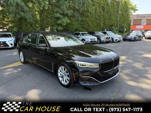 Used 2021 BMW 740i RWD image 11