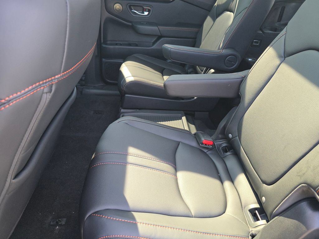 New 2026 Honda Pilot TrailSport image 23