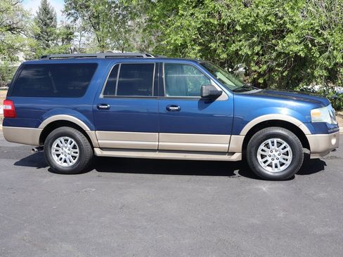 Used 2011 Ford Expedition EL XLT w/ 201A Rapid Spec Order Code AWD/4WD image 3