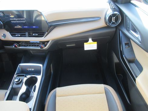 New 2026 Chevrolet Equinox ACTIV image 16