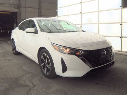 Used 2024 Nissan Sentra SV image 4
