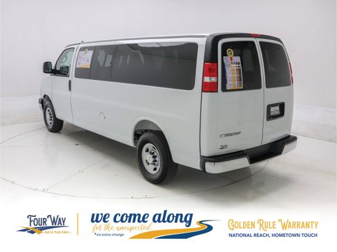 Used 2025 Chevrolet Express 3500 LT w/ LT Preferred Equipment Group image 6