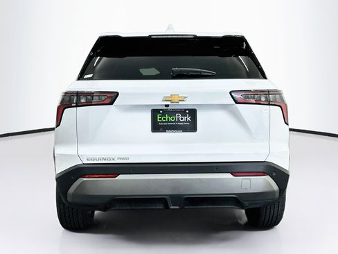 Used 2025 Chevrolet Equinox LT AWD/4WD image 7