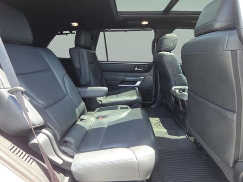 Certified 2023 Toyota Sequoia Platinum AWD/4WD image 17
