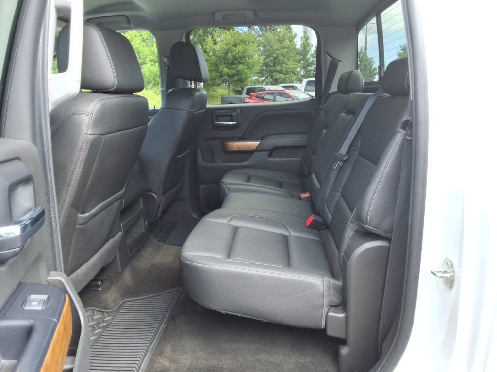 Used 2018 Chevrolet Silverado 1500 LTZ w/ Sport Package AWD/4WD image 19