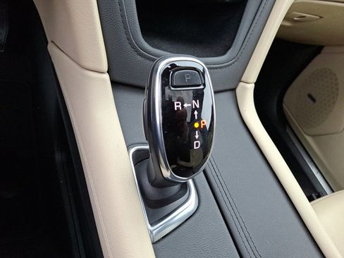 Used 2019 Cadillac XT5 Luxury image 15