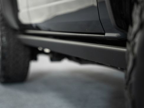 Used 2025 Ford Bronco Badlands image 17