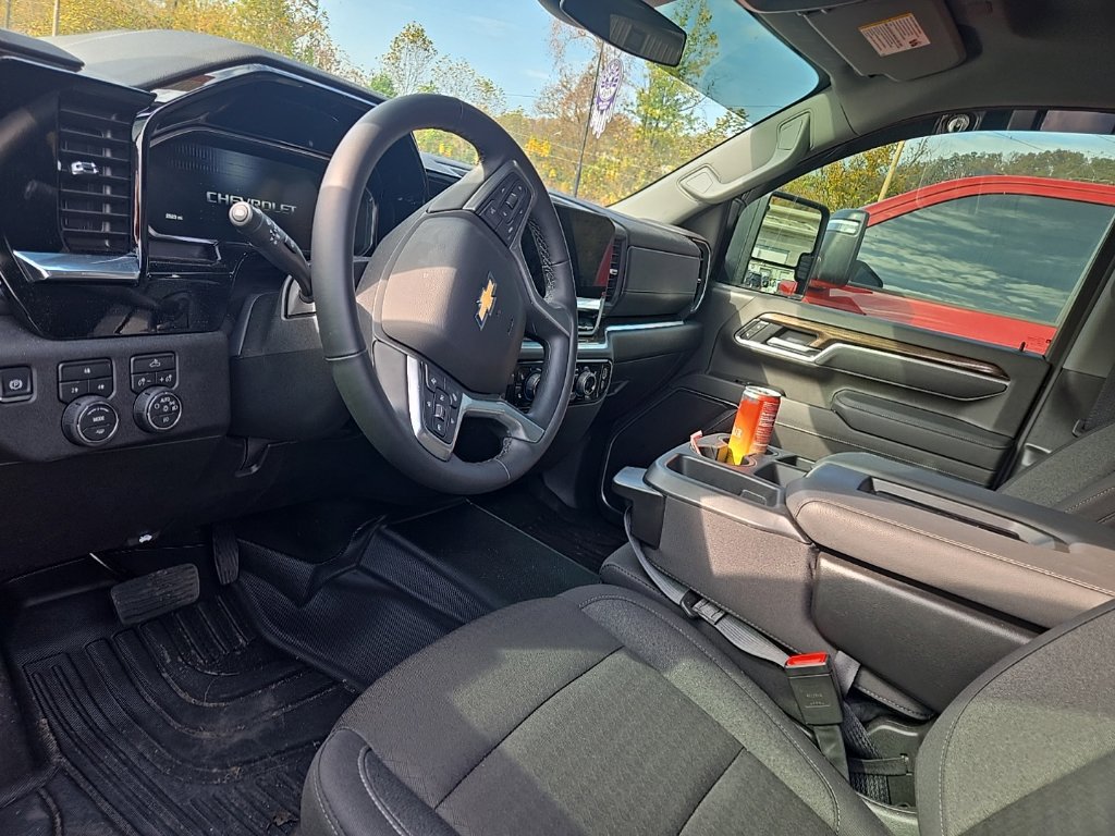 Used 2026 Chevrolet Silverado 2500 LT AWD/4WD image 11