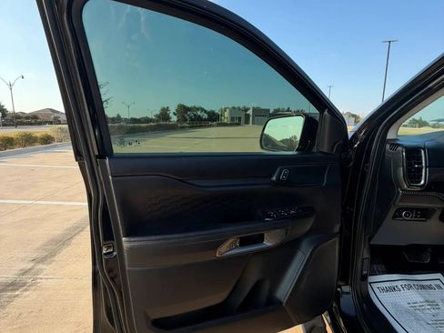 Used 2025 Ford Ranger XLT w/ Equipment Group 301A High AWD/4WD image 35