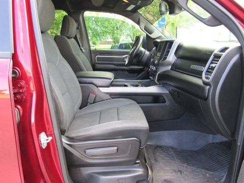 Used 2019 RAM 1500 Big Horn AWD/4WD image 12