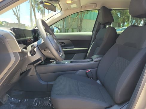 Certified 2025 Nissan Kicks S FWD image 13