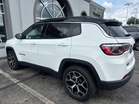 Certified 2025 Jeep Compass Limited AWD/4WD image 11