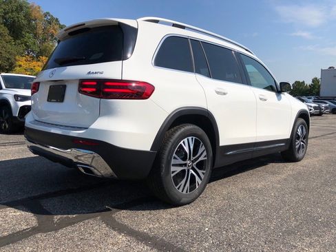 New 2026 Mercedes-Benz GLB 250 4MATIC image 6