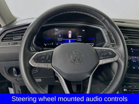 Used 2024 Volkswagen Tiguan SE image 13