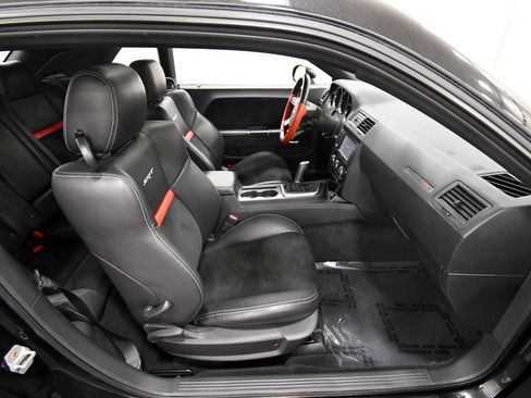Used 2010 Dodge Challenger SRT8 w/ SRT Option Group II RWD image 15