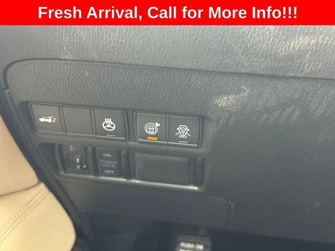 Used 2019 Nissan Armada Platinum w/ Captain's Chairs Package AWD/4WD image 17