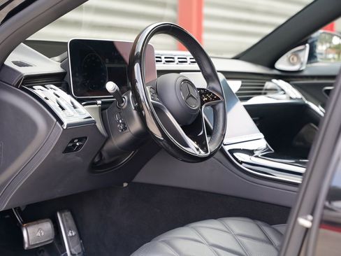 Used 2024 Mercedes-Benz Maybach S 580 4MATIC w/ Manufaktur Leather Package image 15