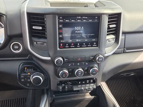Used 2021 RAM 1500 Big Horn AWD/4WD image 17