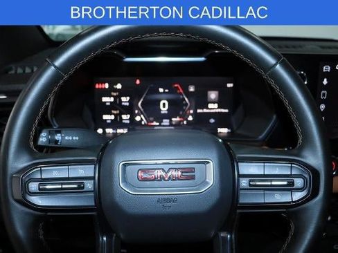 Used 2025 GMC Canyon AT4 w/ Nightfall Edition AWD/4WD image 18
