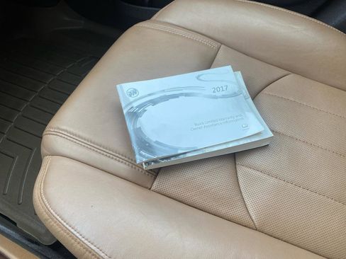 Used 2017 Buick Enclave Premium FWD image 27