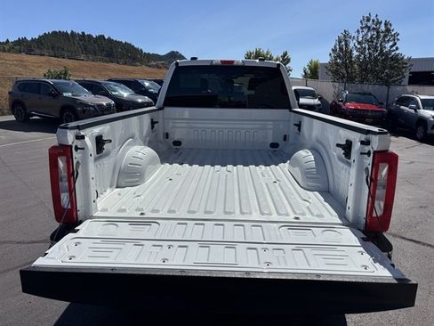 Used 2024 Ford F350 XLT w/ Snow Plow/Camper Package AWD/4WD image 3