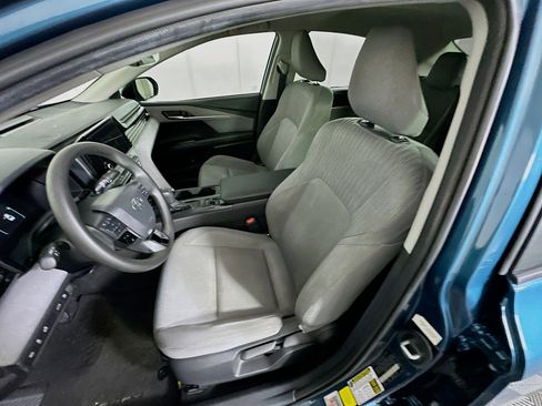 Used 2025 Toyota Camry LE image 13