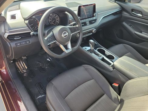 Certified 2024 Nissan Altima 2.5 SV image 19