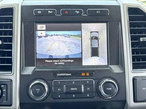 Used 2019 Ford F250 Lariat w/ Lariat Ultimate Package AWD/4WD image 17