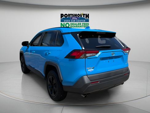 Used 2019 Toyota RAV4 LE w/ All Weather Liner Package AWD/4WD image 22