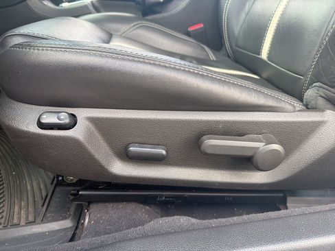 Used 2010 Ford Mustang GT image 13